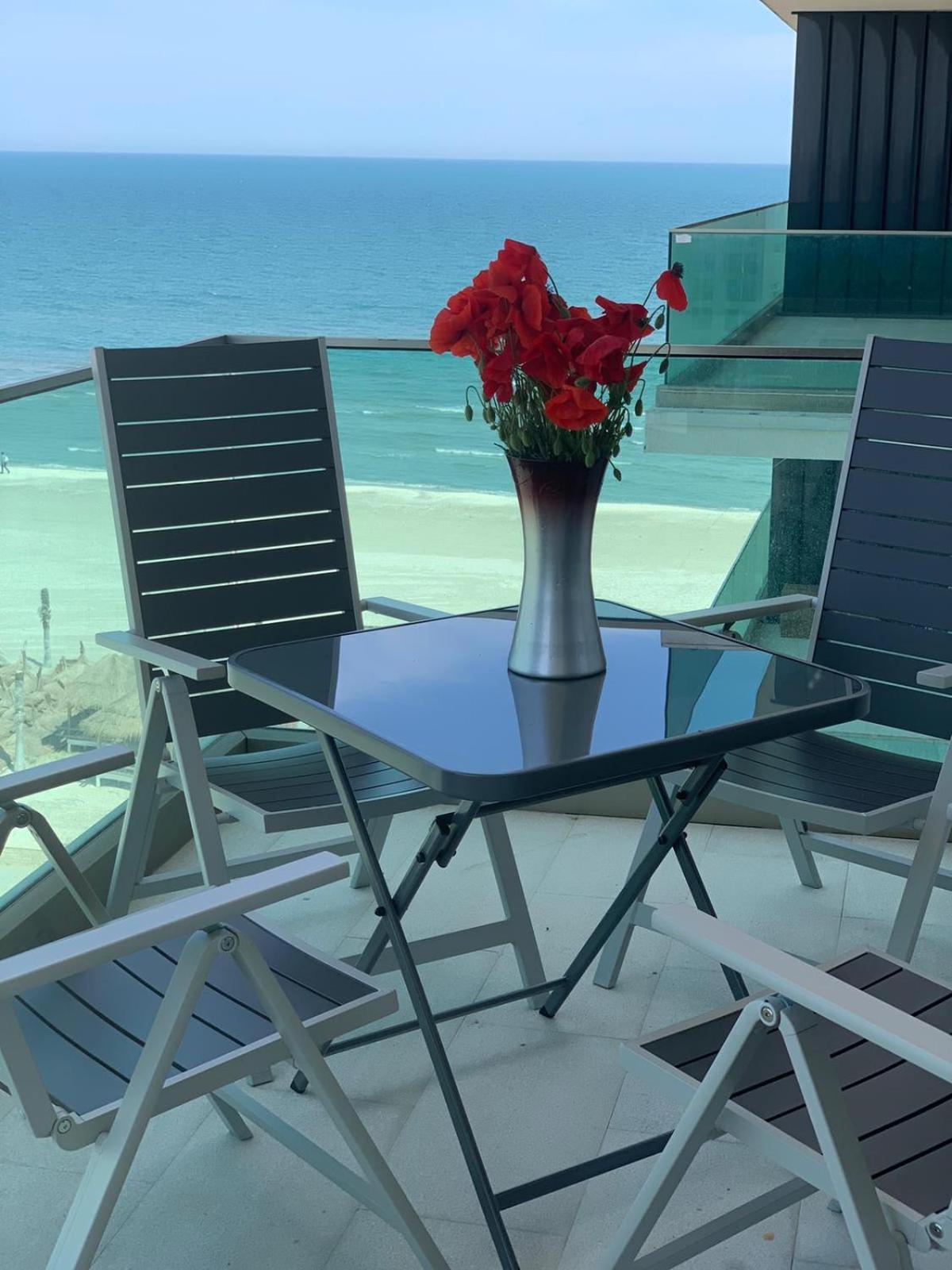 Sea View Luxury Apartament Năvodari Eksteriør bilde